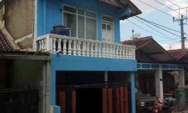 dijual rumah sariwangi