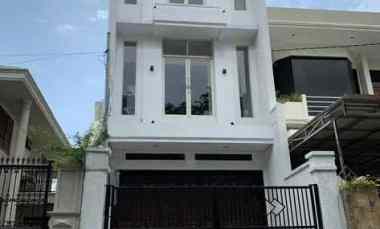 Rumah Satelit 3,5 Lantai Cocok untuk Hidden Office/Usaha Lingkungan Elit