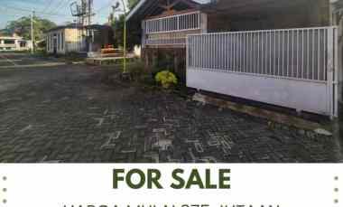 dijual rumah second terawat