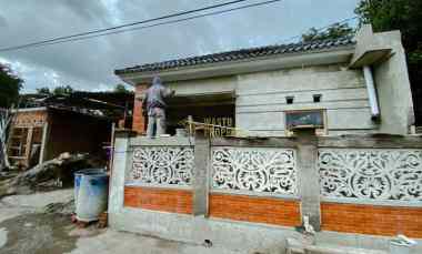 gambar dijual rumah selomartani