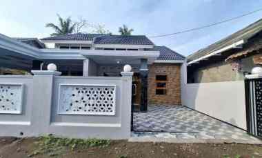 Rumah Siap Huni, dekat Pasar Sidorejo Baru di Selomartani