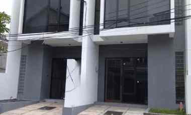 dijual rumah semampir tengah