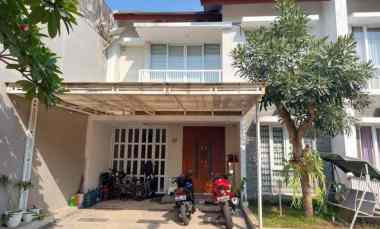 Rumah Mewah Harga Murah Ful Furnished dekat dengan Fasilitas Umum