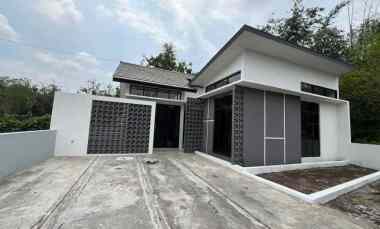 dijual rumah sendangadi mlati sleman