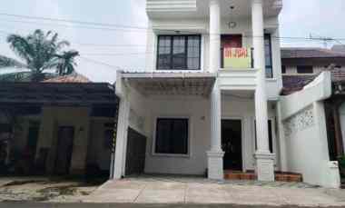 Rumah Baru Minimalis Klsik Modern Tampak Siring Sentul City