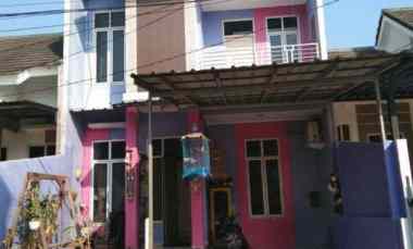 dijual rumah serua