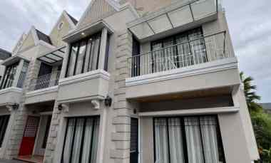 Rumah Dijual di Setra Duta