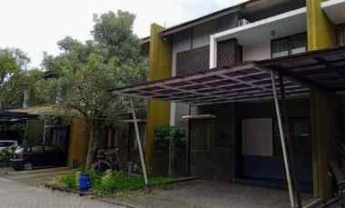 Dijual Rumah Exclusive Cluster Setraduta Bandung One Gate System
