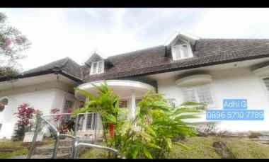 dijual rumah setrasari