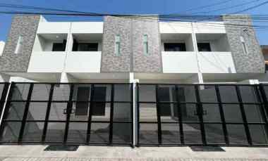 dijual rumah setro timur surabaya new