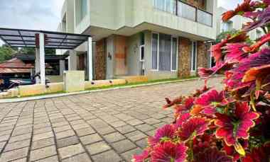 Rumah Dijual di Setu