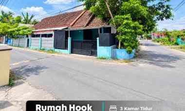 Rumah Hook dekat Ringroad di Bangunharjo, Sewon, Bantul 1,2 km Kampus
