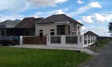 dijual rumah siap huni di prambanan view sawah