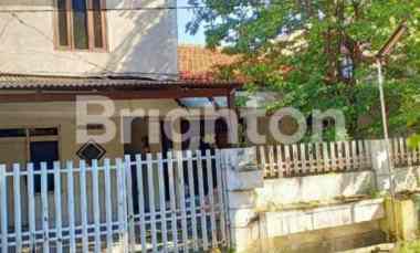 Rumah Sidosermo Luas 200 Hitung Tanah dekat Margorejo, Jemursari