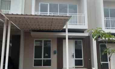 Rumah Mewah Dua Lantia Siap Huni di Cluster Paramount Village Semarang