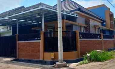 dijual rumah simpang kh yusuf