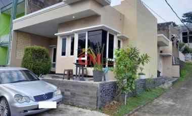 dijual rumah sindanglaya