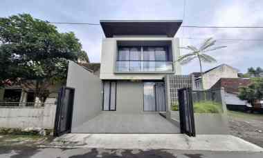 Rumah Siap Huni, 2 Lantai, Full Furnished dekat Pasar Gentan, Sleman