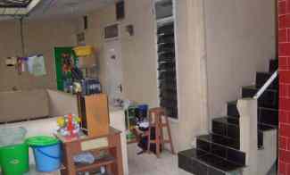 dijual rumah siwalankerto