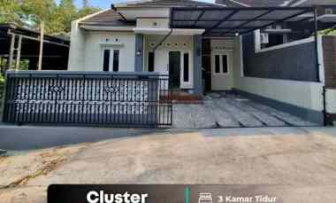 Rumah Cluster Utara Kampus Amikom UII Condongcatur 1,2 KM Barat TK