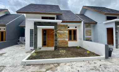 Dijual Rumah Cantik hanya 11 menit dari Sleman City Hall