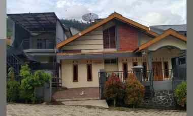 dijual rumah songgoriti