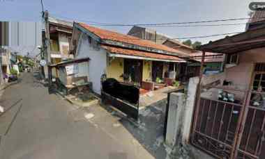 Dijual Rumah Induk dan Kontrakan di jl. Lapangan Bola, Srengseng