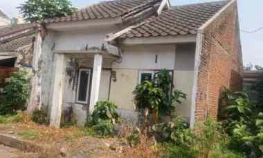 Dijual Rumah Standart Lokasi di Buring Malang