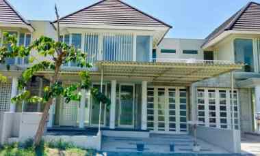 dijual rumah stonegate park