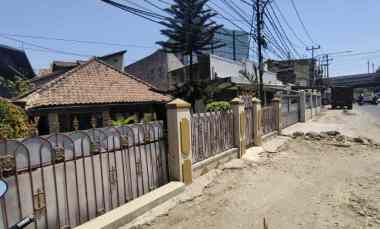 Dijual Rumah Strategis Sebrang Jalan Raya