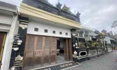 dijual rumah style bali bangunan l