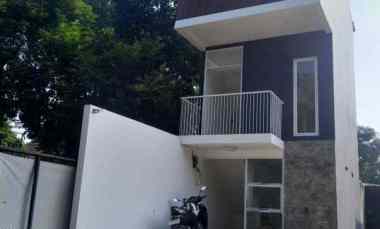 dijual rumah sukamaju