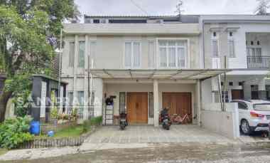 Rumah Second Mewah 3 Lantai Murah Full Furnished Disukmajaya,Depok