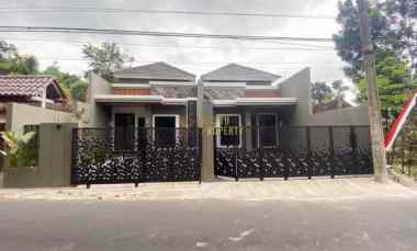 Rumah Cantik Siap Huni di Ngaglik, dekat Uii Sma N Ngaglik