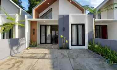 Rumah Cantik Full Furnished, Free Pajak Pembeli di Ngaglik