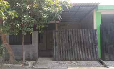 dijual rumah sukolilo regency