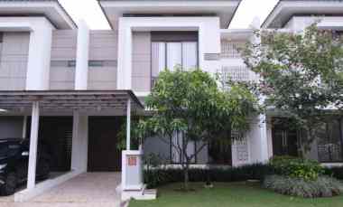 dijual rumah summarecon bandung