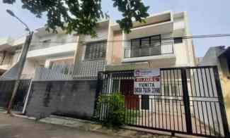 dijual rumah sunter mas