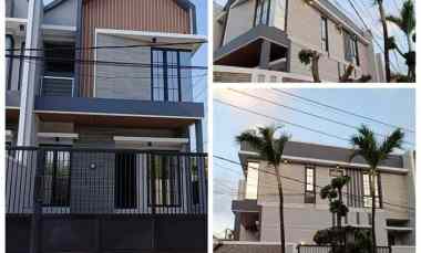 dijual rumah sutorejo