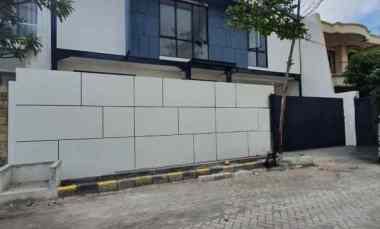 dijual rumah sutorejo