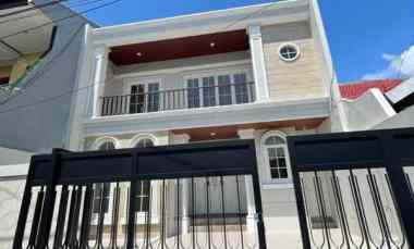 Rumah Sutorejo Indah Surabaya American Classic Baru Gress