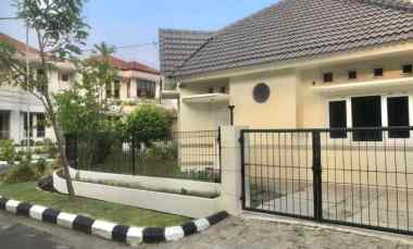 dijual rumah sutorejo prima selatan