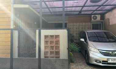 Dijual Rumah Cantik Rapi di Taman Palem Talaga Bestari Tangerang