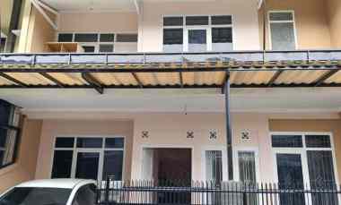 Rumah Terawat 2 Lantai Semi Furnished di Taman Cibaduyut Indah Bandung