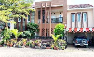 Dijual Rumah Vila Keren di Cilegon Banten Full Furnish Taman Cilegon