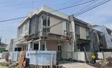 dijual rumah taman gading pantai