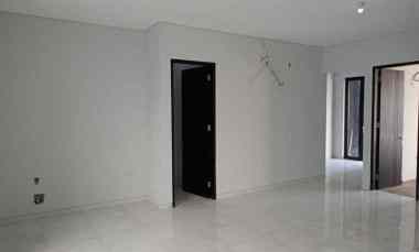 Rumah 2 lantai, Baru Gress, Scandinavian, Taman Gayungsari, Lebar 8