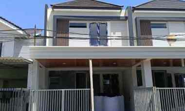 dijual rumah taman pondok indah