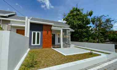 Rumah Cantik Siap Huni, dekat dengan Rs Panti Rini di Kalasan, Sleman