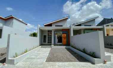 Peluang Langka Rumah Murah Tanah Luas di Barat Candi Prambanan, Slema
